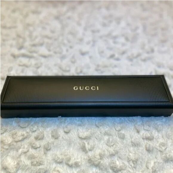 Original Gucci Watch in Pink & Silver Gneuine Leather Band! - Picture 2 of 8